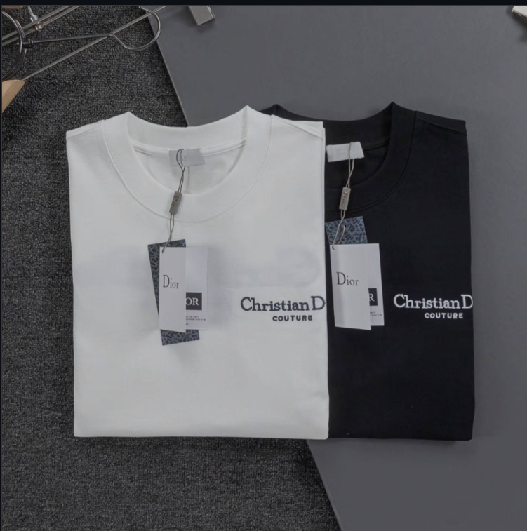 T-shirt Christian Dior Couture dalla vestibilità comoda